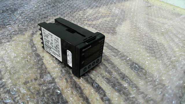 Honeywell Temperature Controller
