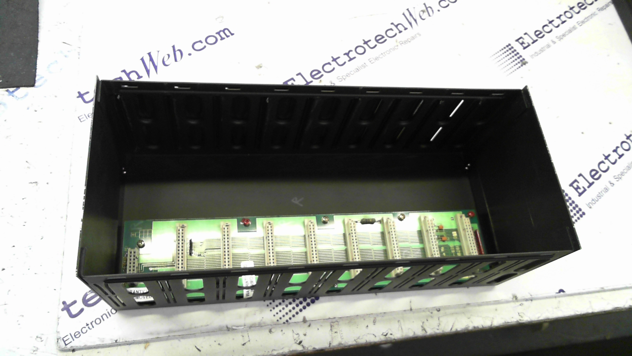 Toshiba 9 Slot Chassis Rack