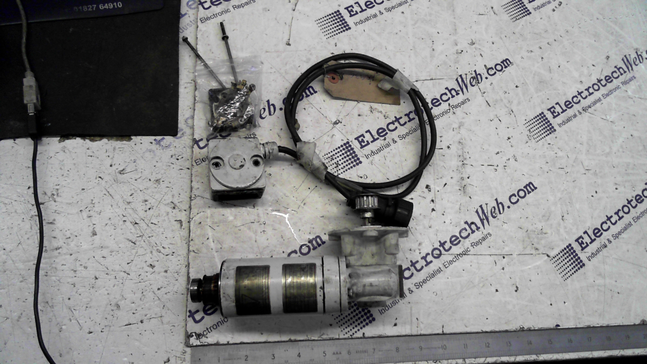 Lenze Gear Head Motor