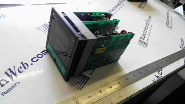 Gefran Temperature Controller