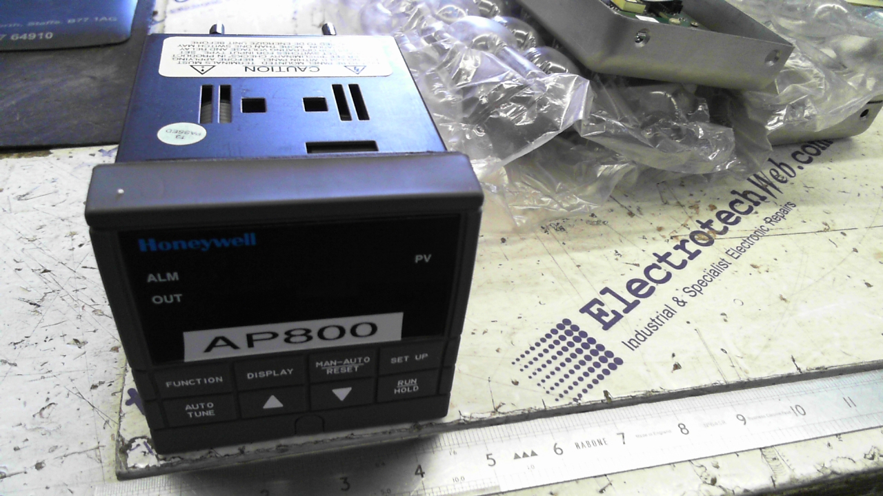 Honeywell Temperature Controller