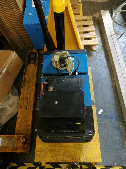 Melton Hot Glue Tank