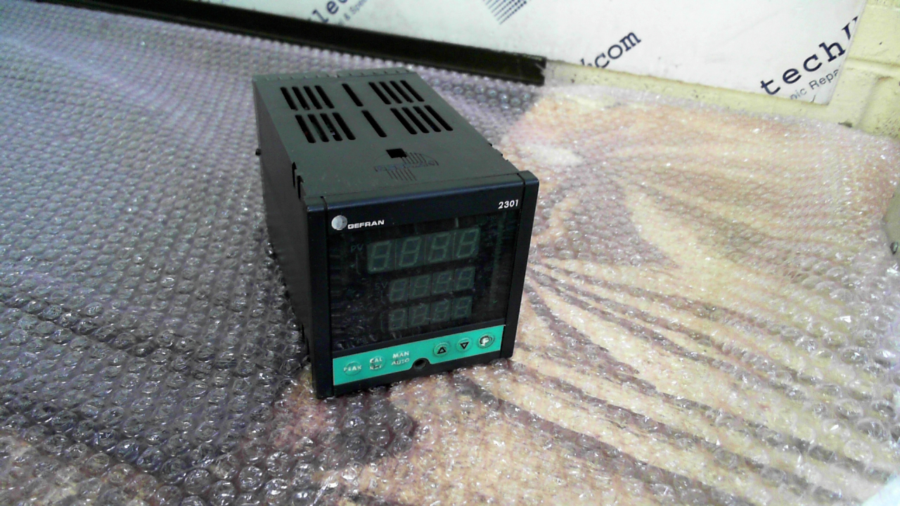 Gefran Temperature Controller