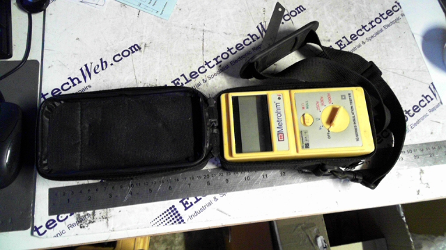 Metrohm Insulation & Continuity Tester