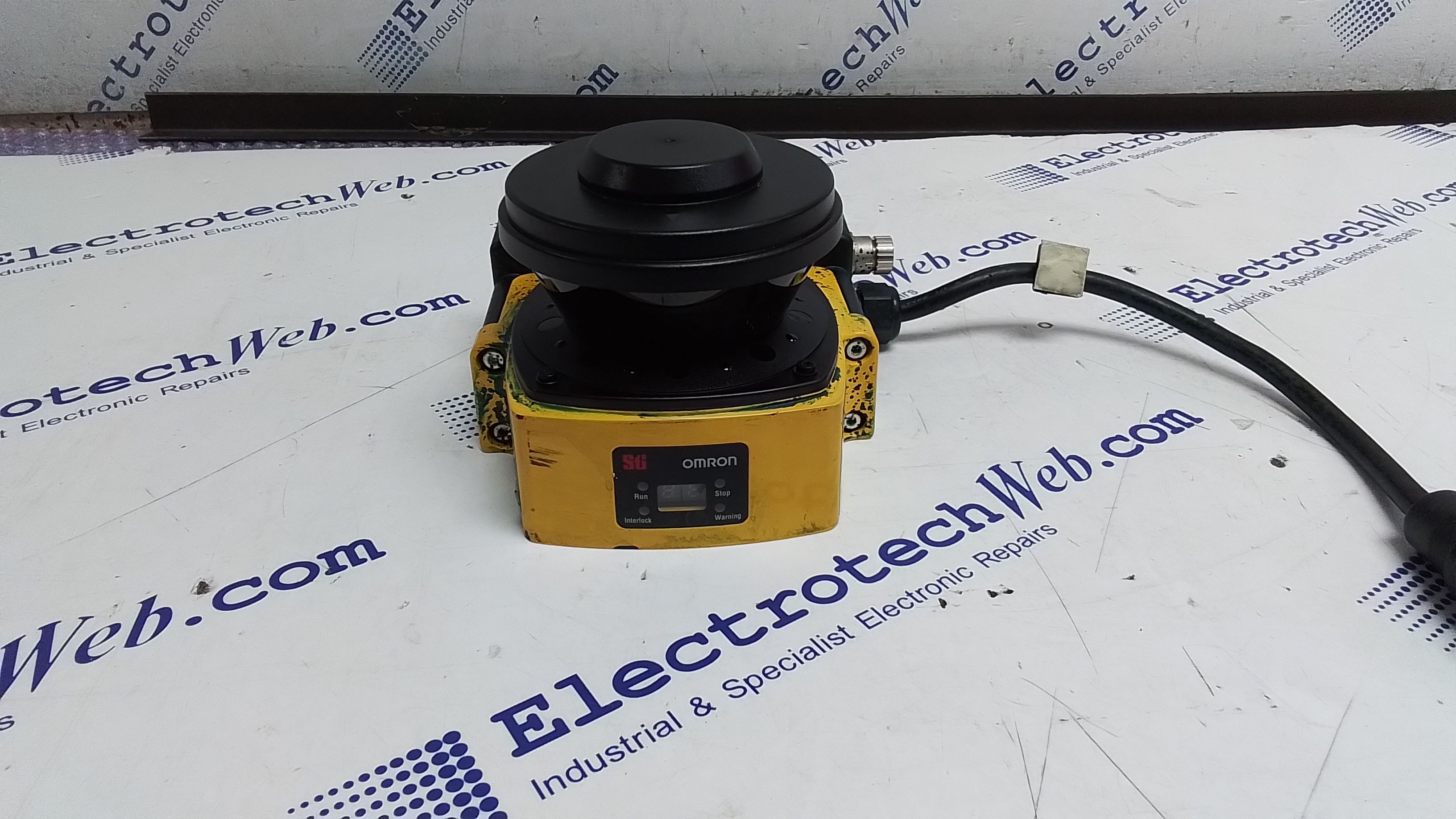 Omron Safety Scanner